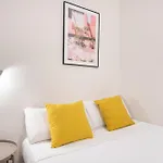 Sunny With 100sqm Terrace In * Barcelona