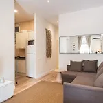 Sunny With 100sqm Terrace In Apartamento