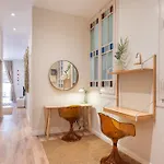 Sunny With 100sqm Terrace In Barcelona