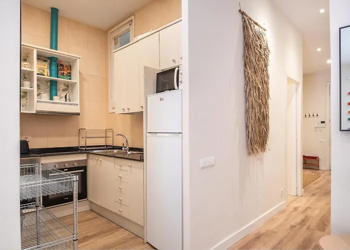 Sunny With 100sqm Terrace In Barcelona