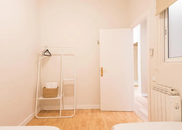 Sunny With 100sqm Terrace In Apartamento Barcelona